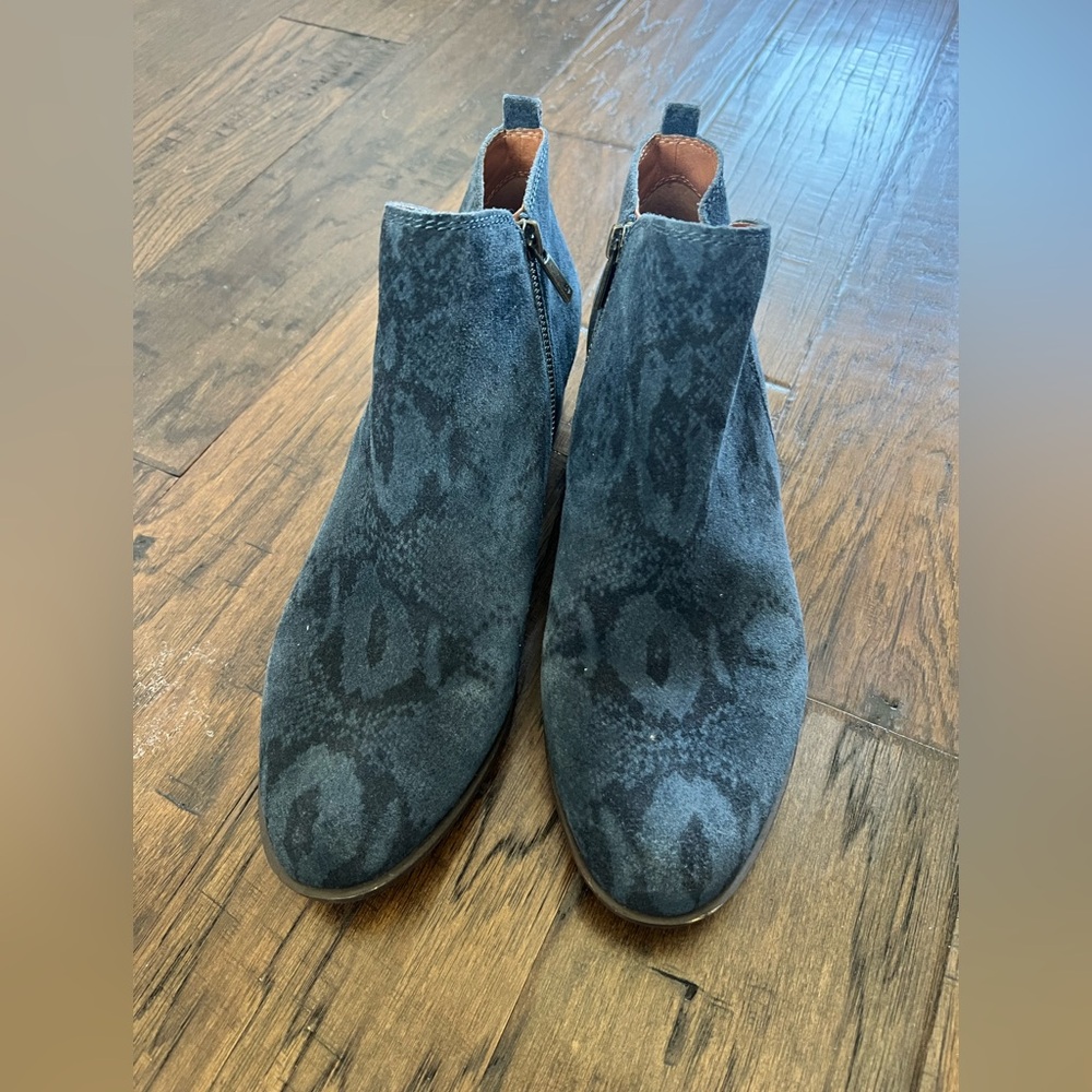 Lucky Brand Basel Snake Skin Ankle Booties Suede Leather Midnight Navy Blue 12 - Picture 4 of 6